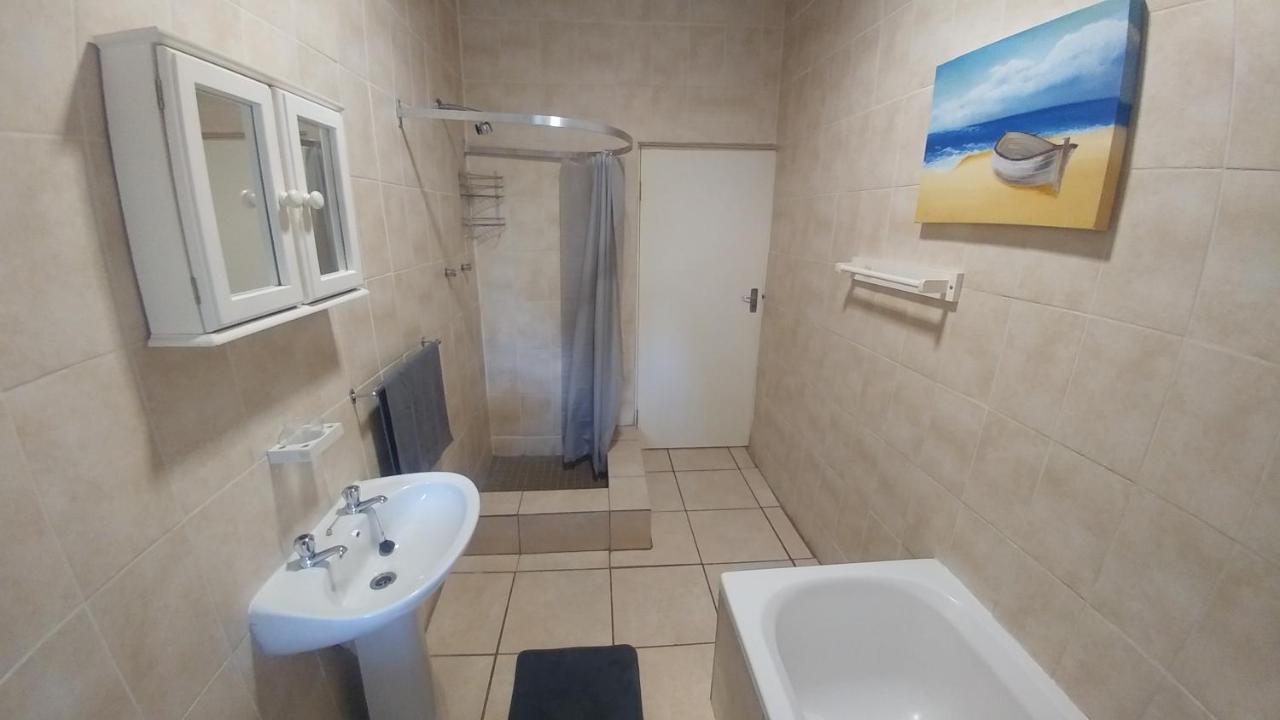 Four Seasons Self-Catering Guest House Граскоп Экстерьер фото